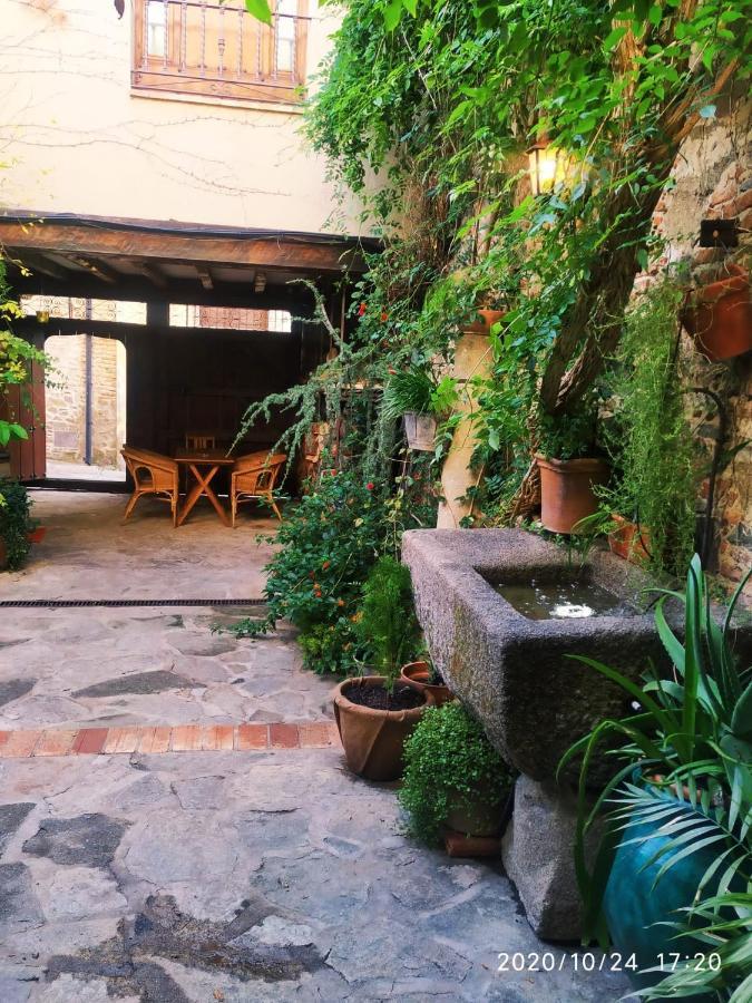 La Troje Oropesana Guest House Eksteriør bilde