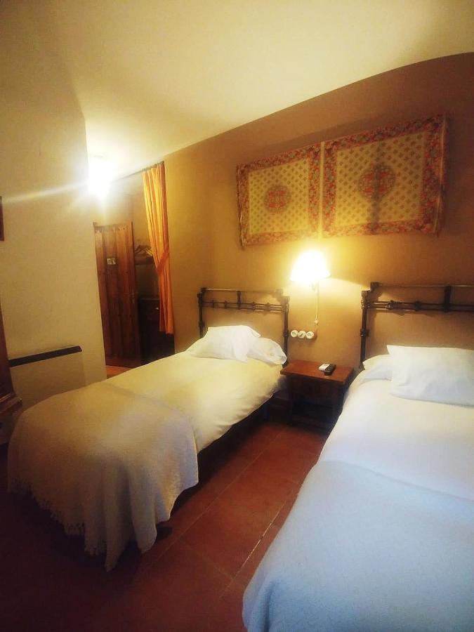 La Troje Oropesana Guest House Eksteriør bilde