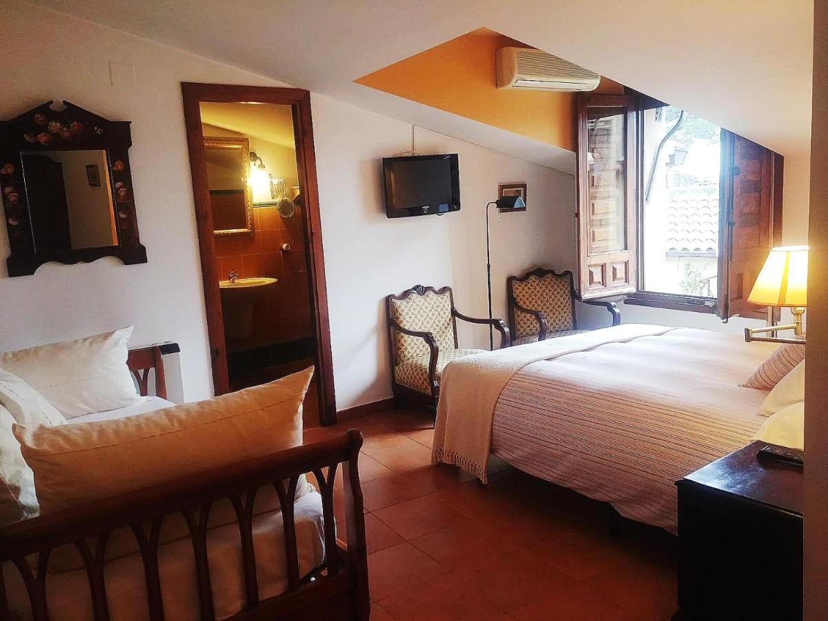 La Troje Oropesana Guest House Eksteriør bilde