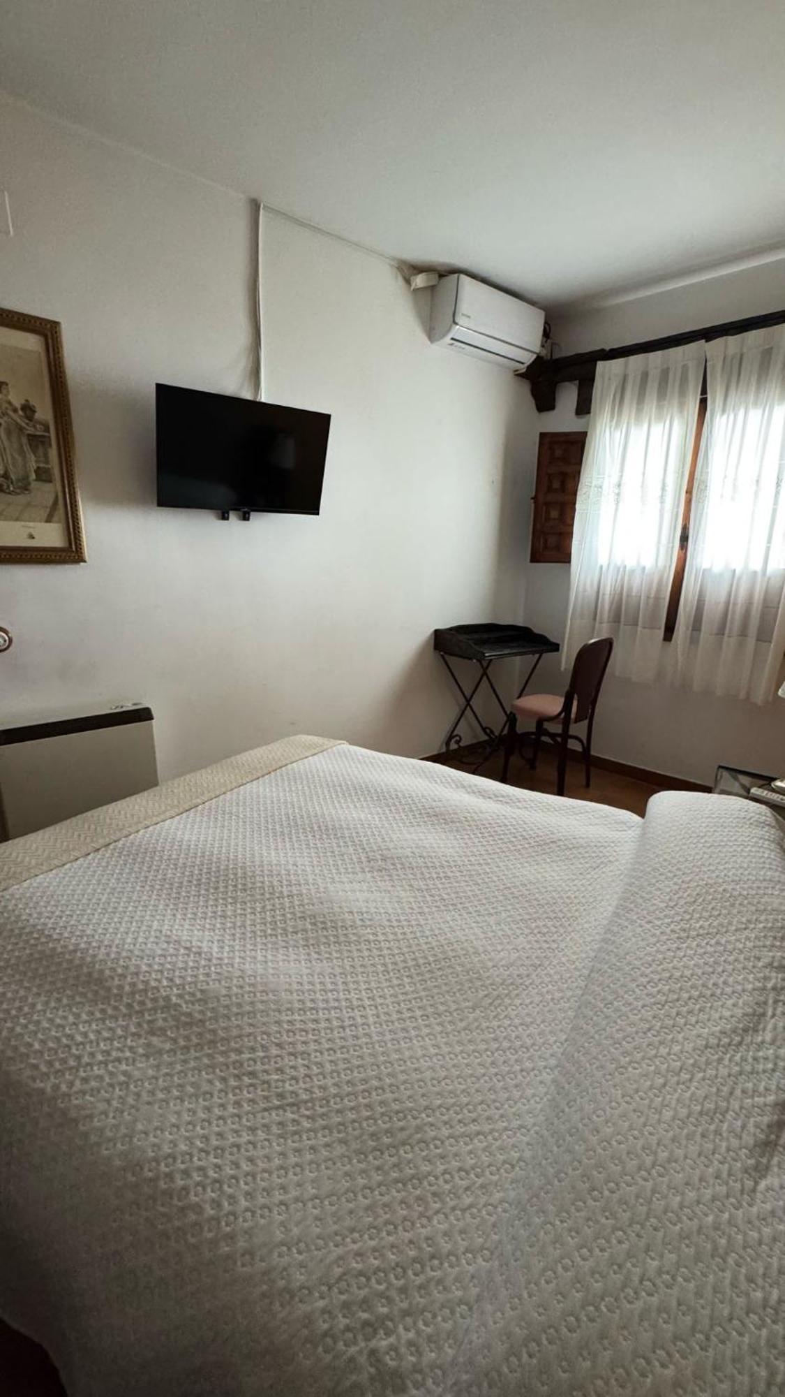 La Troje Oropesana Guest House Eksteriør bilde