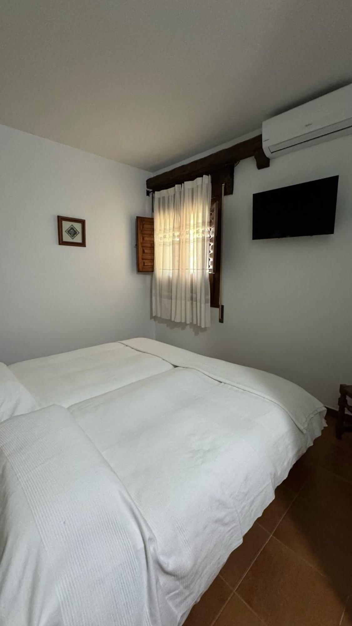 La Troje Oropesana Guest House Eksteriør bilde